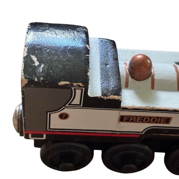 Thomas & Friends Wooden Railroad Fearless Freddie - Picture 2 of 10